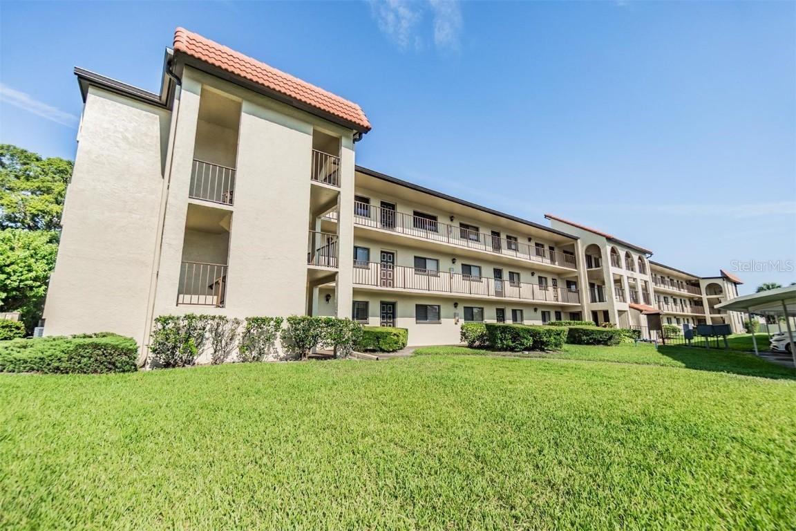 3055 Casa Del Sol Cir. #202, Clearwater, FL 33761