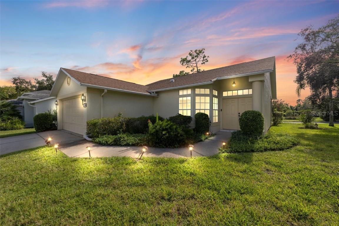 10806 Brookhaven Dr., New Port Richey, FL 34654