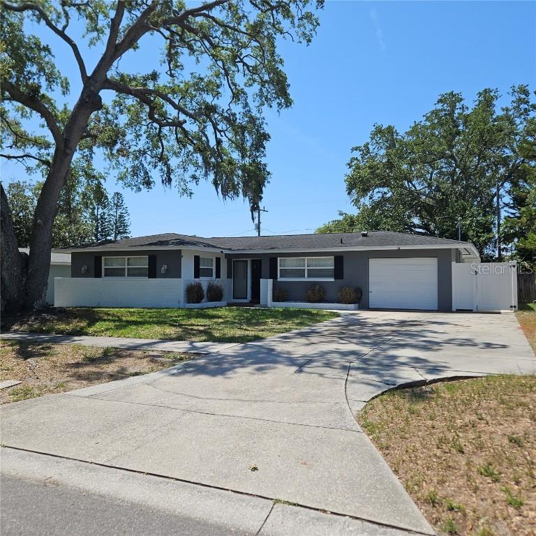 1663 Cambridge Dr., Clearwater, FL 33756