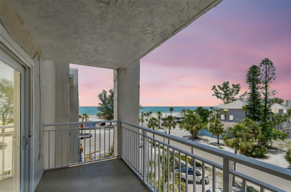 200 1st Ave. #406, St Pete Beach, FL 33706