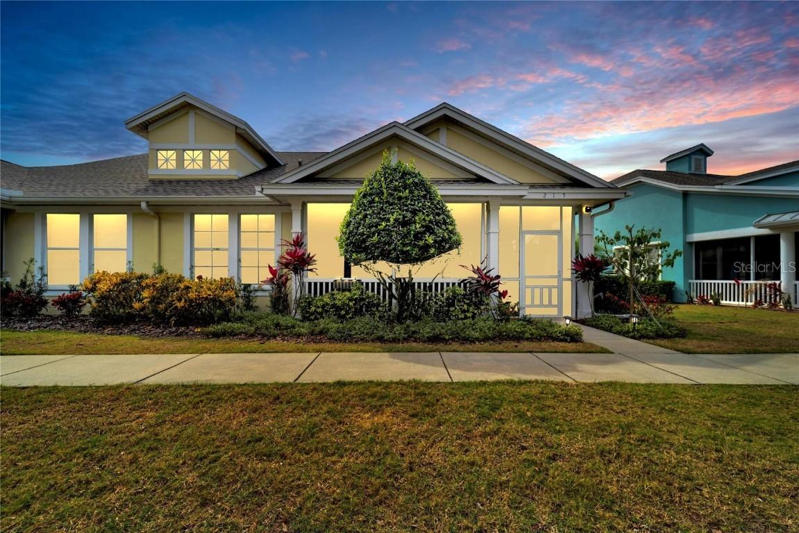 215 Sela Cove Cir., Apollo Beach, FL 33572