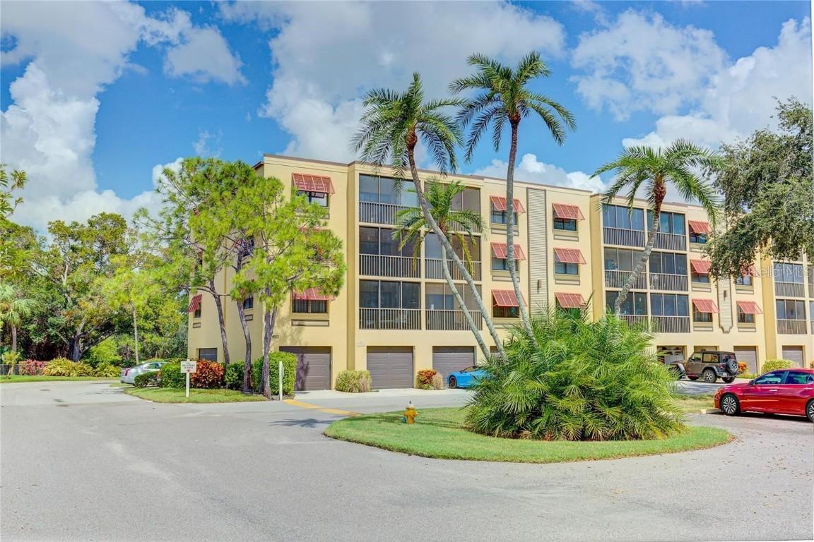 5849 Park St. #412, St Petersburg, FL 33709