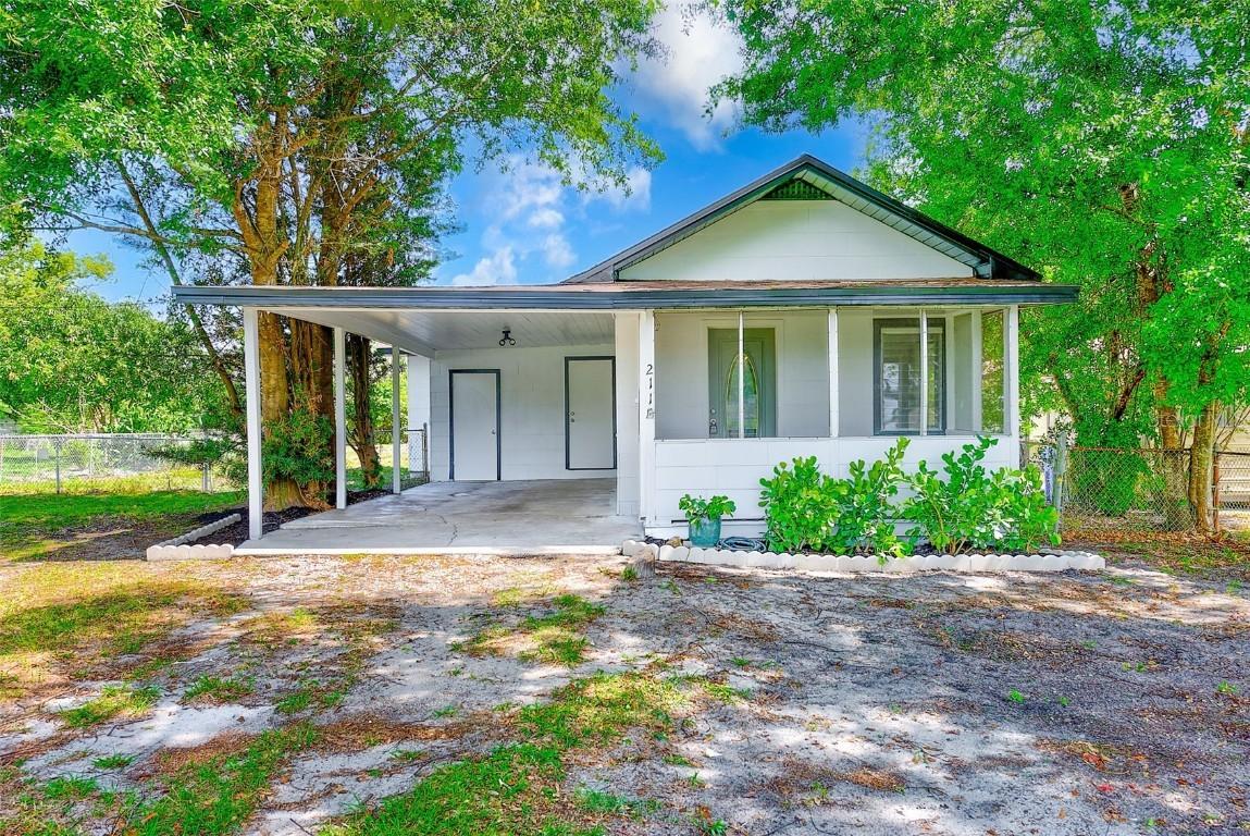211 W Crescent Dr., Lakeland, FL 33805
