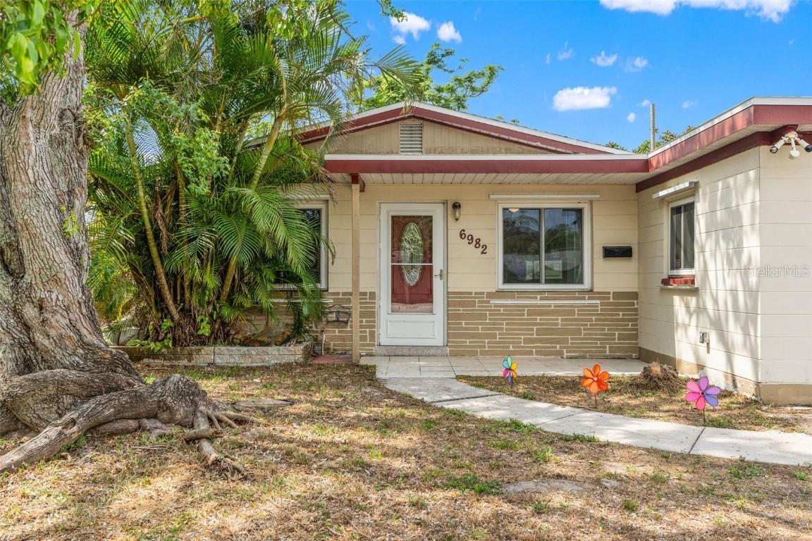 6982 78th Ave., Pinellas Park, FL 33781