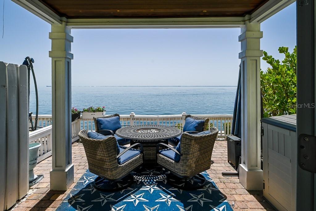 5042 Coquina Key Dr., St Petersburg, FL 33705