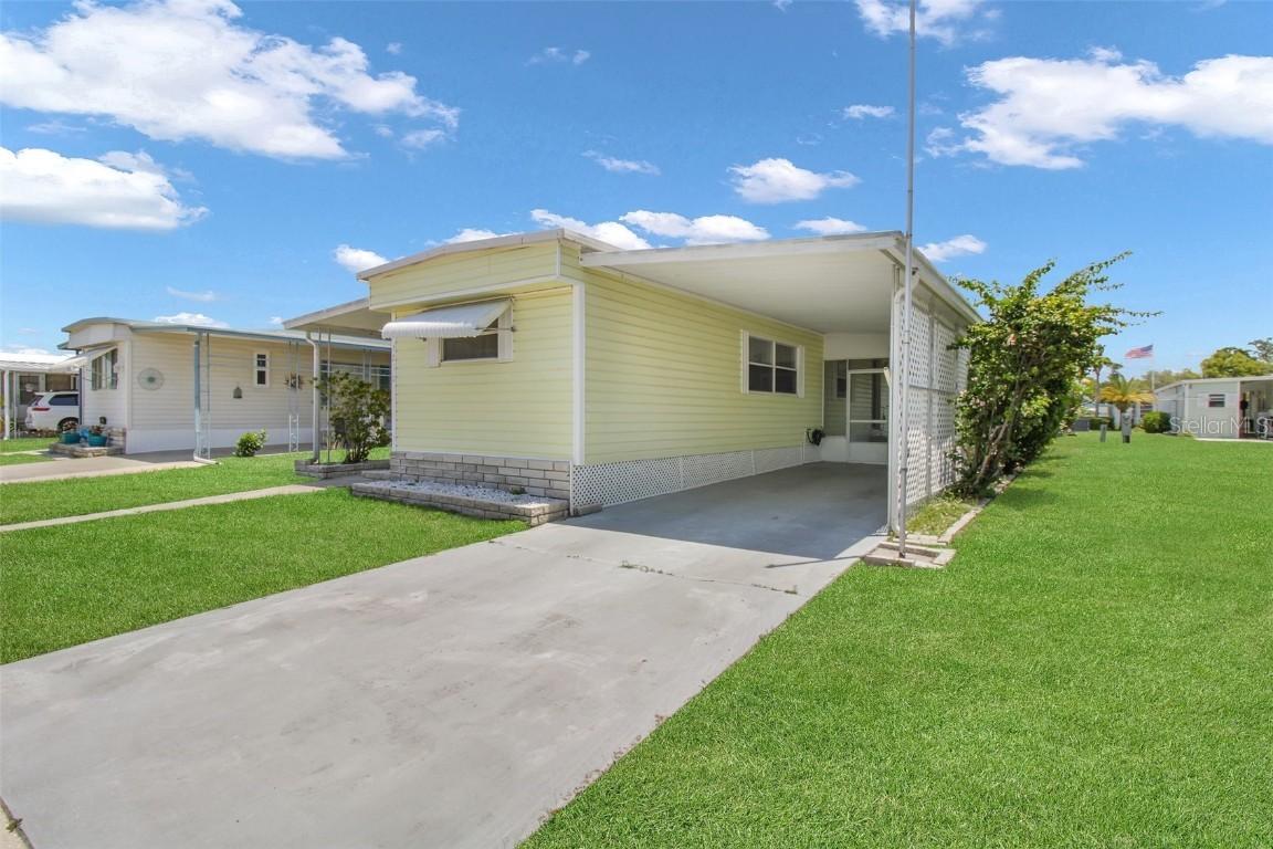 3210 Hampshire Dr., Holiday, FL 34690