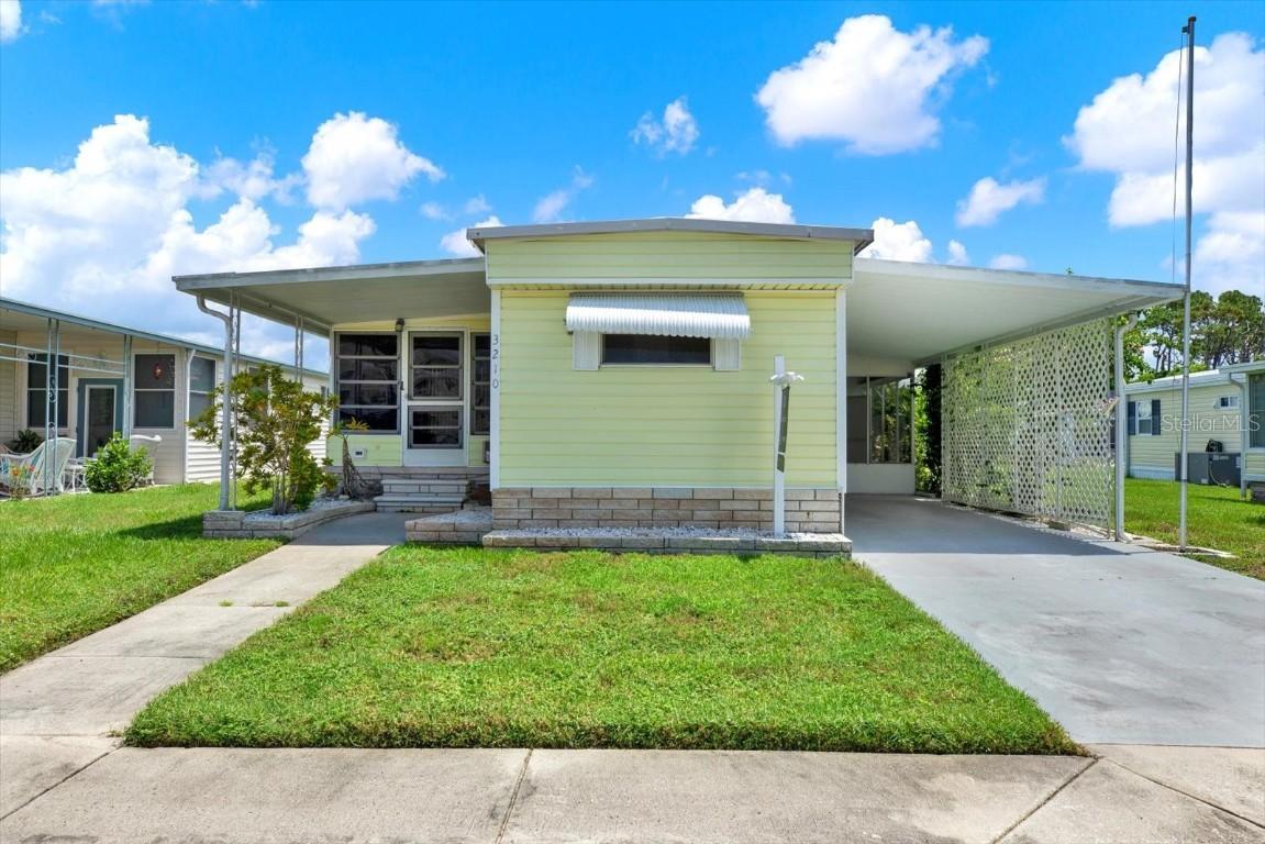 3210 Hampshire Dr., Holiday, FL 34690