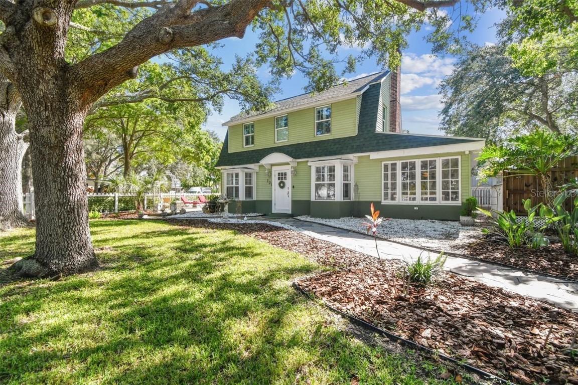 301 81st Ave., St Petersburg, FL 33702
