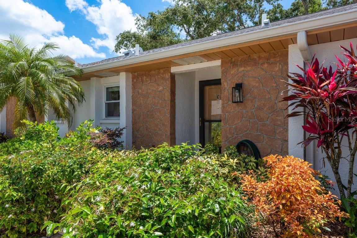 1065 Tartan Dr. #C, Palm Harbor, FL 34684