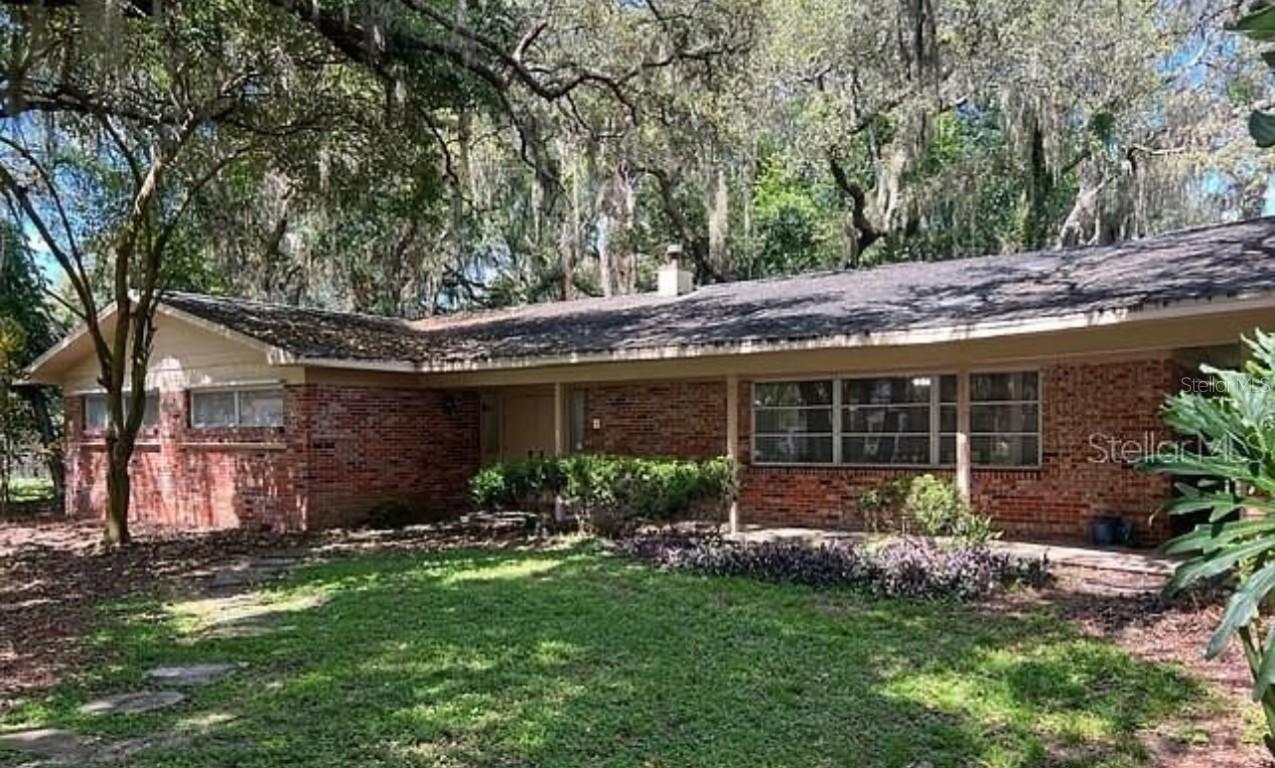 11002 Ridgedale Rd., Temple Terrace, FL 33617