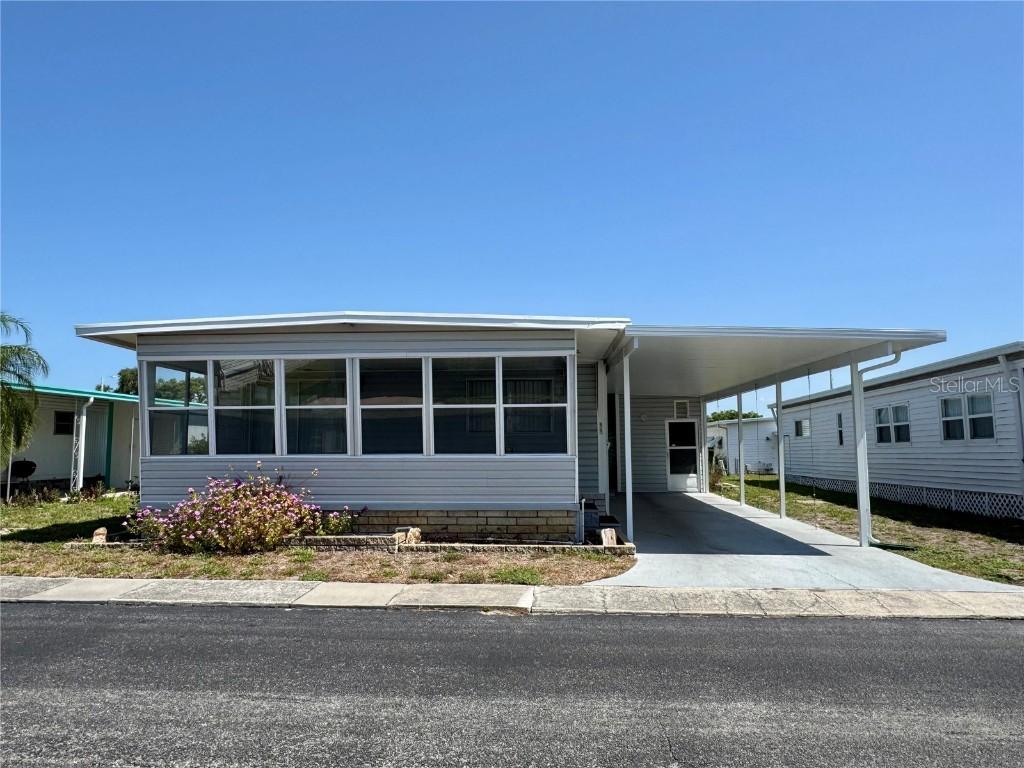 99 Pindo Palm St., Largo, FL 33770
