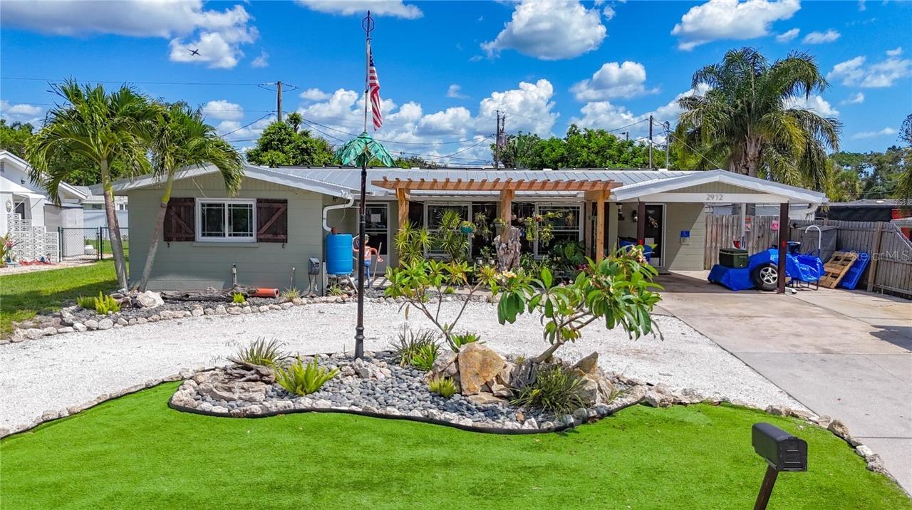 2912 Case Ave., Bradenton, FL 34207