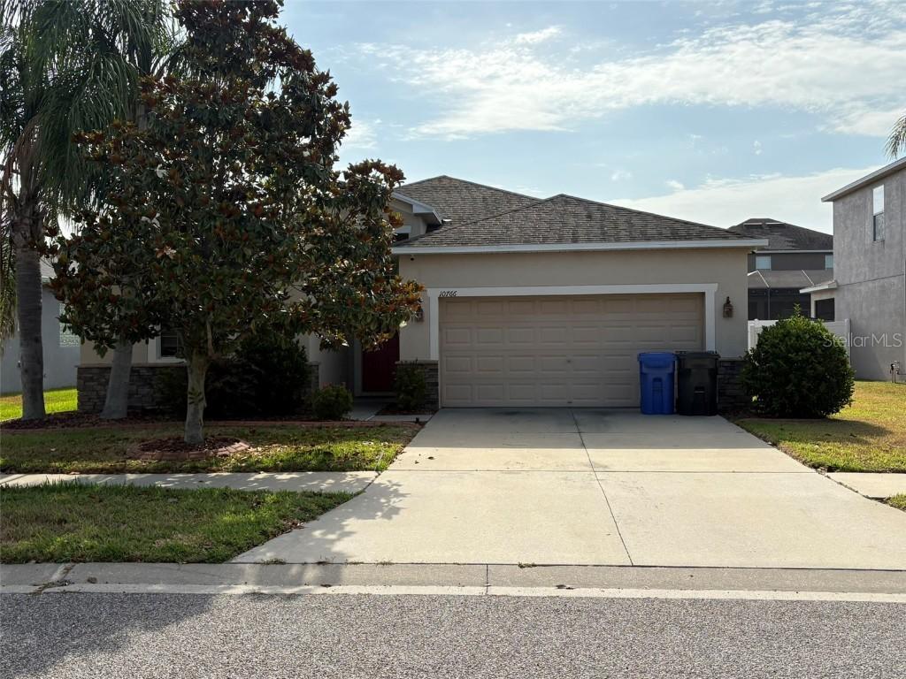 10766 Standing Stone Dr., Wimauma, FL 33598