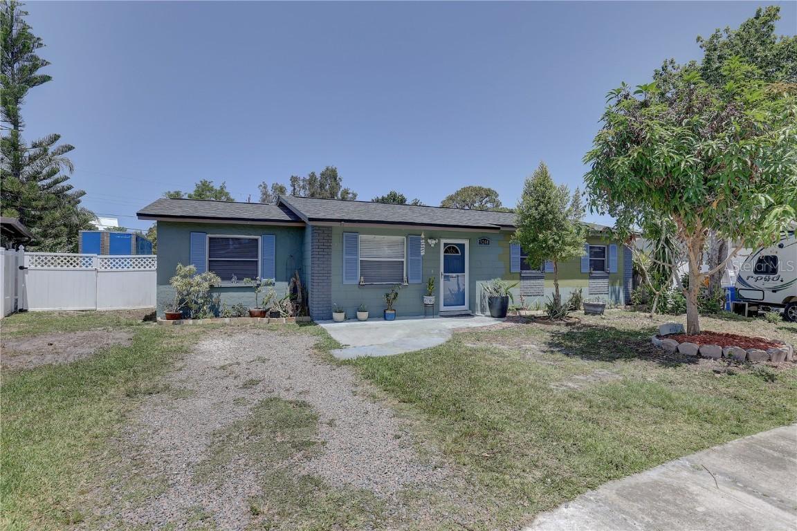 9240 53rd Way, Pinellas Park, FL 33782