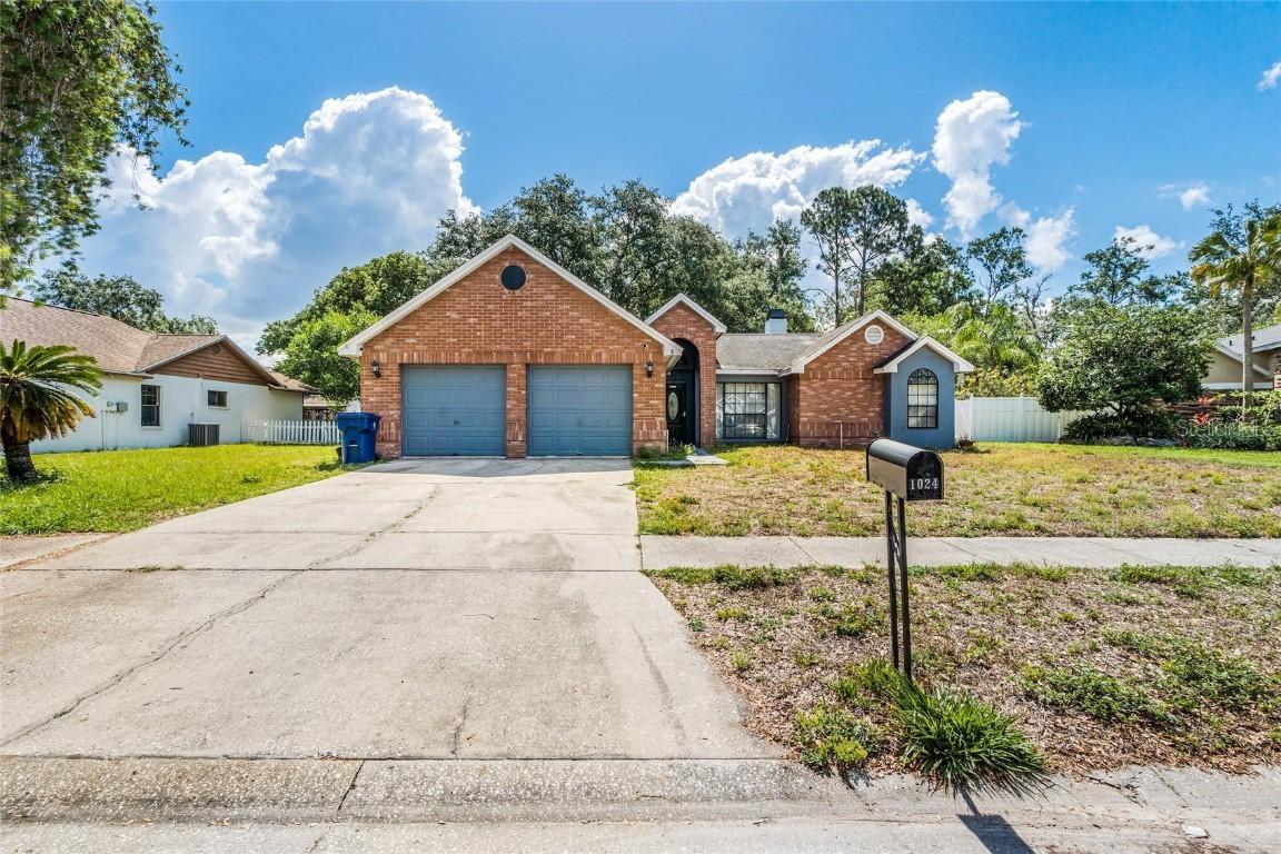 1024 Dockside Dr., Lutz, FL 33559