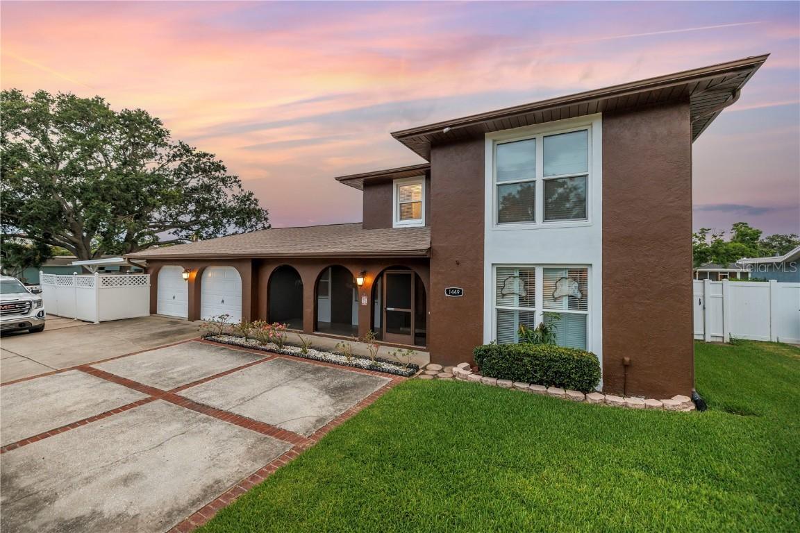 1449 45th Ave., St Petersburg, FL 33703