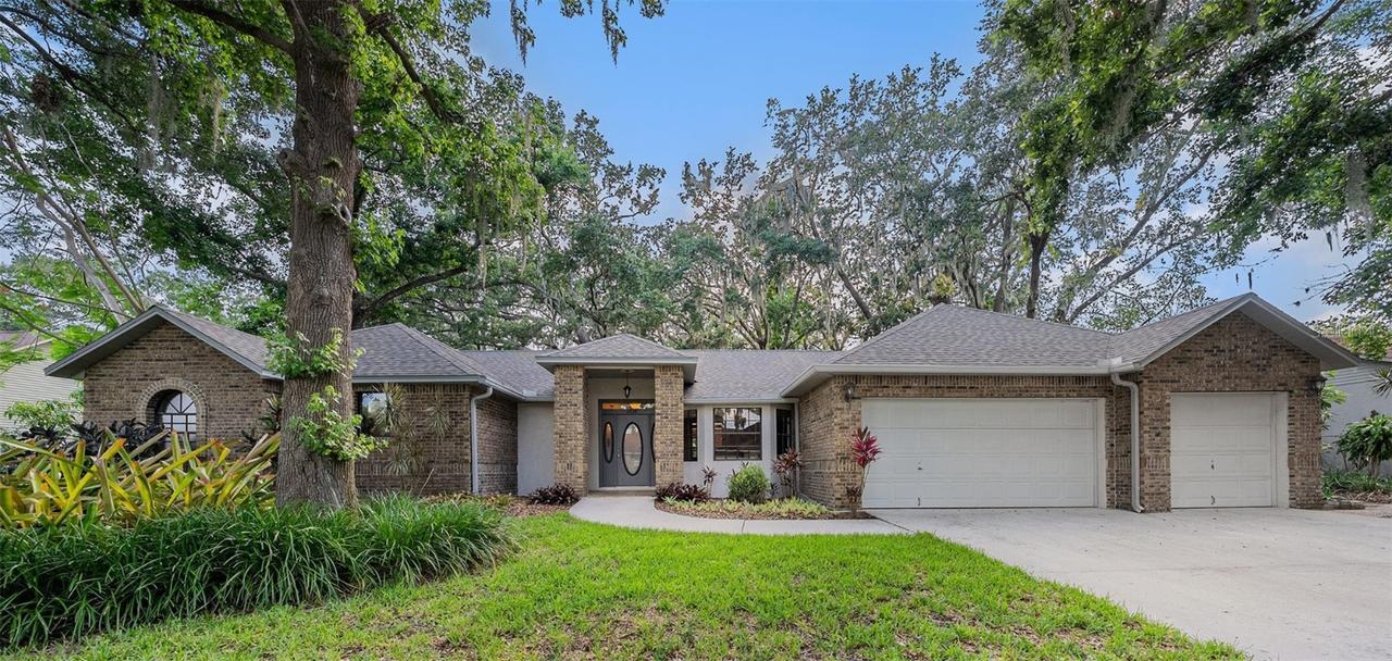 2838 Timber Knoll Dr., Valrico, FL 33596