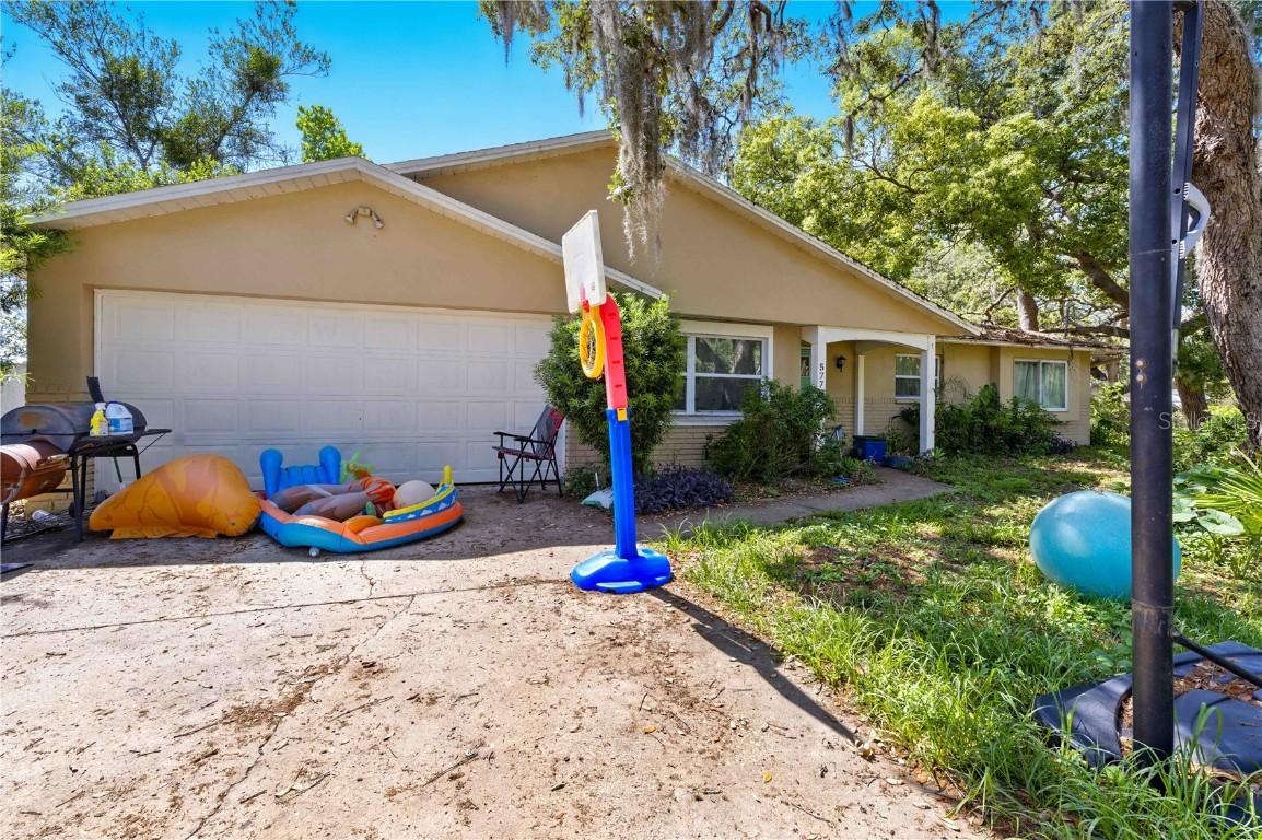 577 Waterfall Dr., Spring Hill, FL 34608