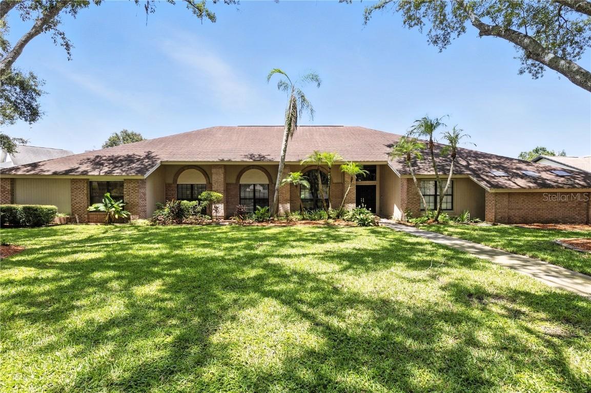 17917 Clear Lake Dr., Lutz, FL 33548
