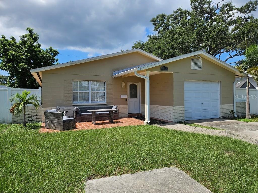 5542 19th Ave., St Petersburg, FL 33710