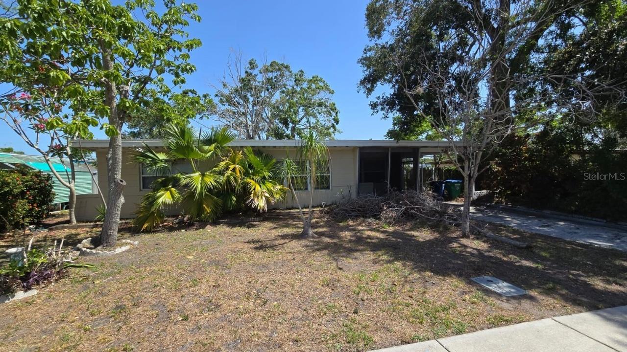 10110 66th Ave., Seminole, FL 33772