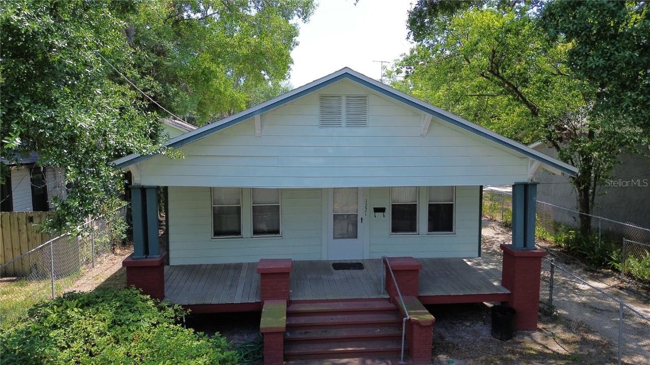 1221 E Osborne Ave., Tampa, FL 33603