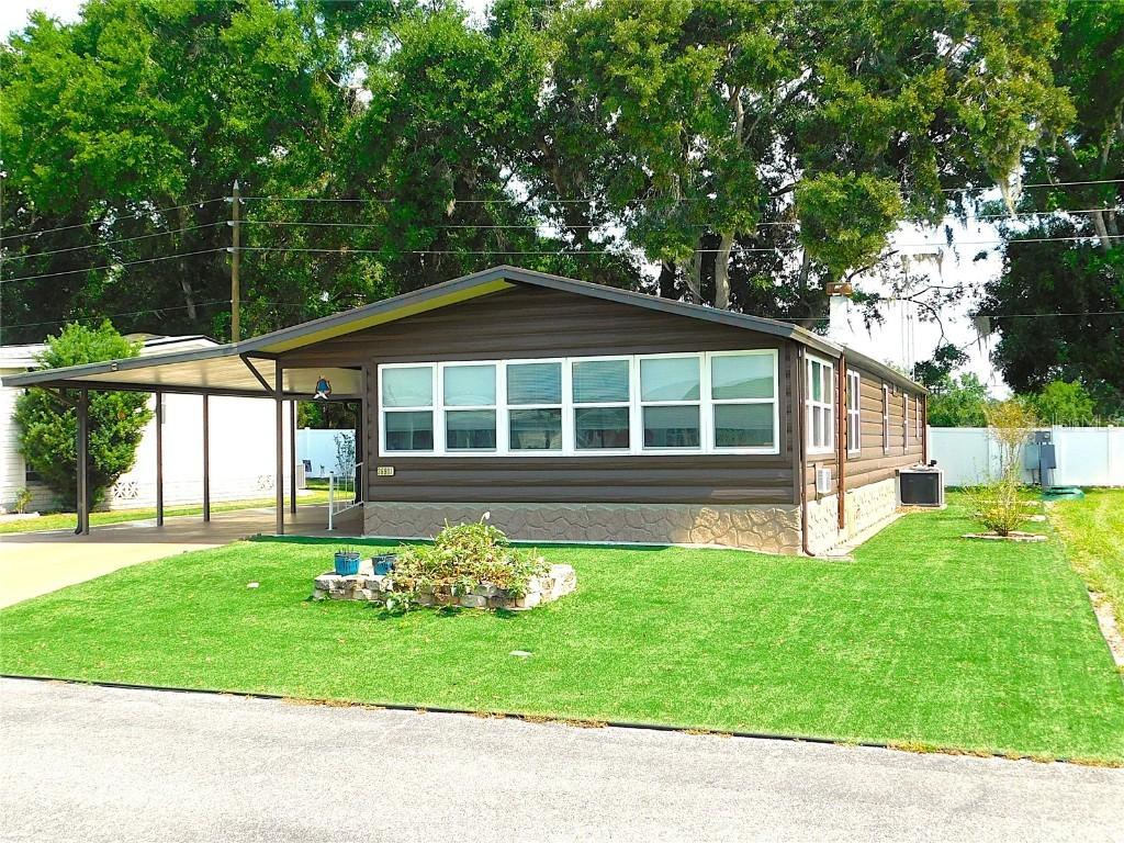 36901 Tara Ave., Zephyrhills, FL 33542