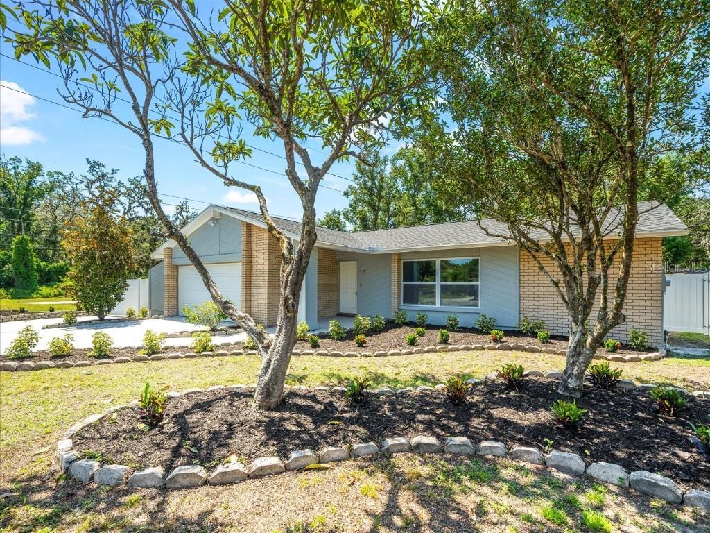 2433 Blind Pond Ave., Lutz, FL 33549