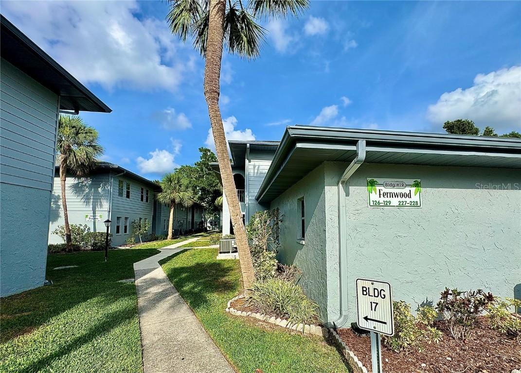 10800 Us Highway 19 #127, Pinellas Park, FL 33782