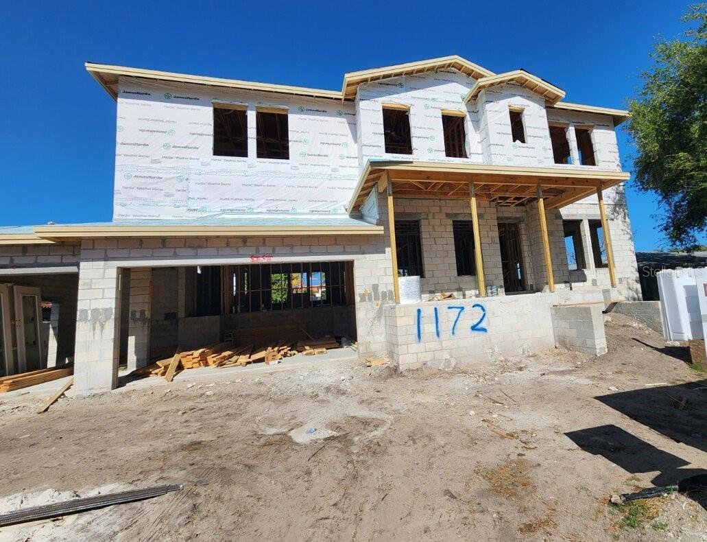 1172 Seville Ln., St Petersburg, FL 33704