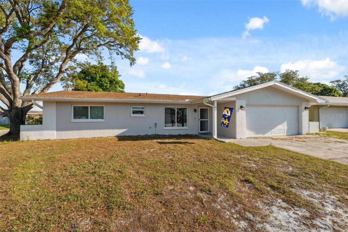 1700 Ironwood Ct., Oldsmar, FL 34677