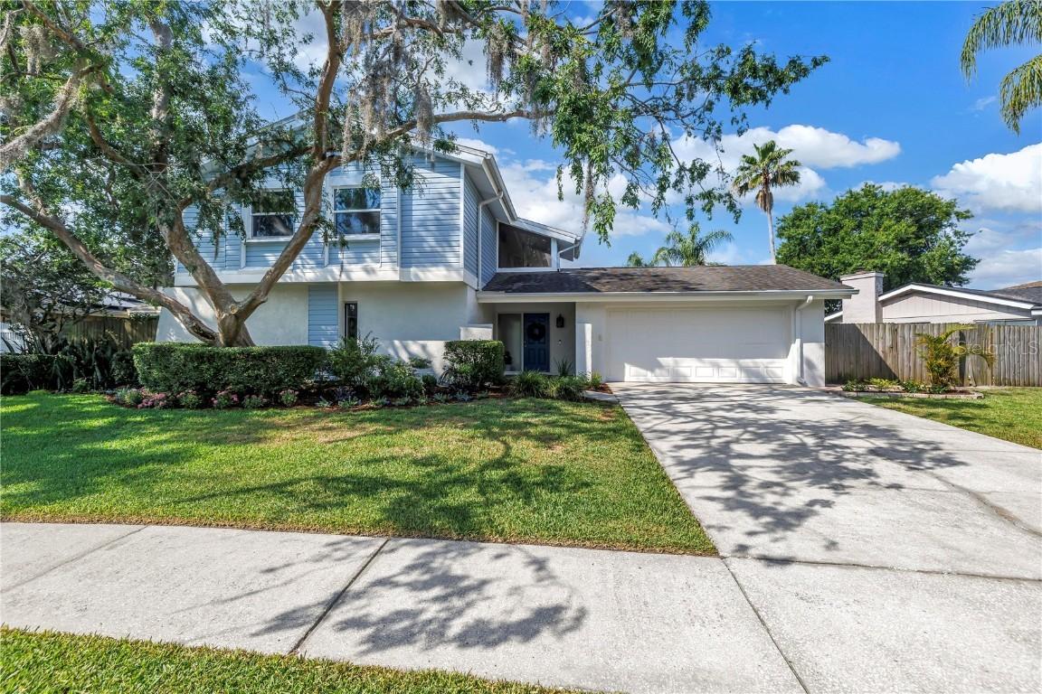 15604 Deerglen Dr., Tampa, FL 33624