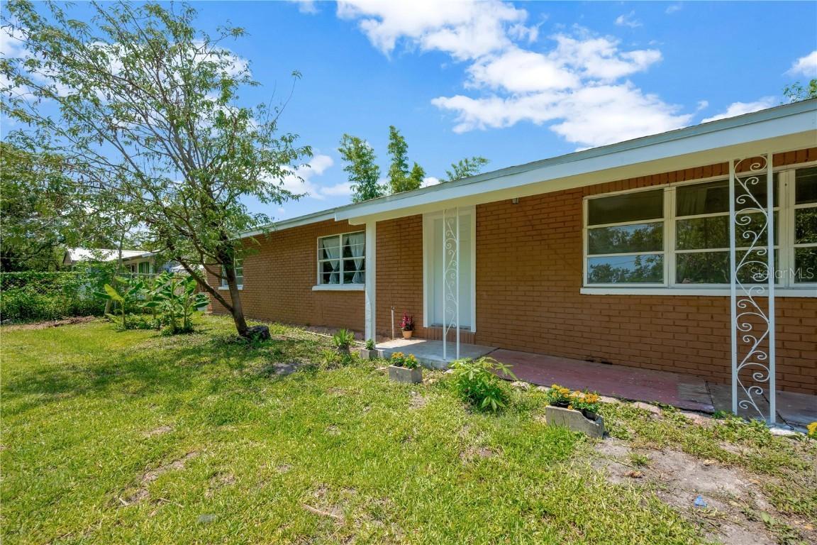 6104 Palm Ave., Gibsonton, FL 33534