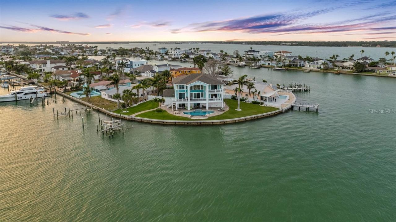 11000 8th St., Treasure Island, FL 33706
