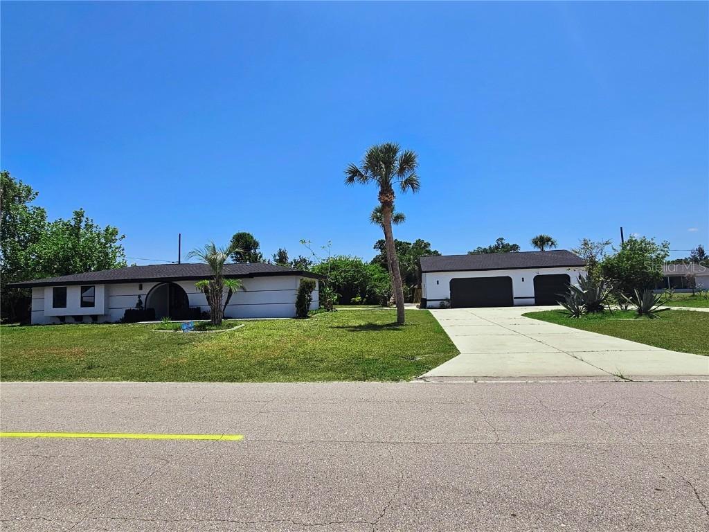 20295 Lorenzo Ave., Port Charlotte, FL 33952
