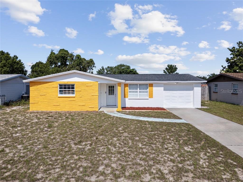 12901 College Hill Dr., Hudson, FL 34667