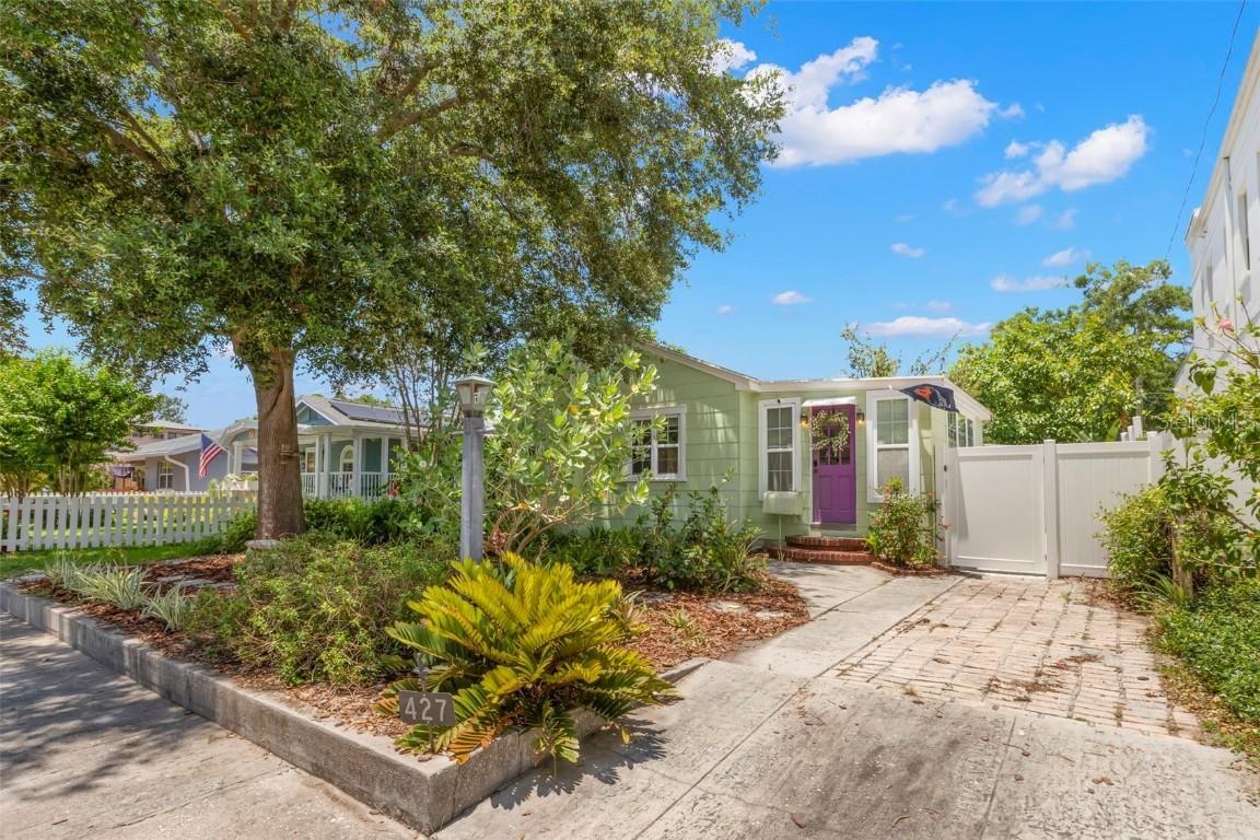 427 21st Ave., St Petersburg, FL 33704