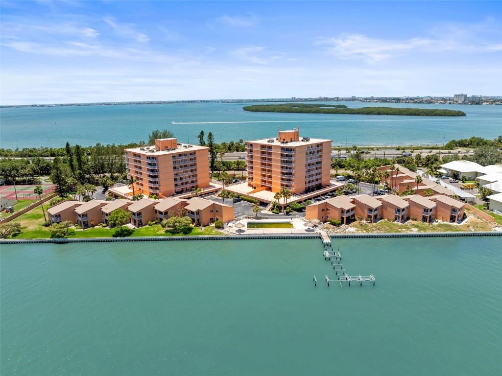 7432 Sunshine Skyway Ln. #402, St Petersburg, FL 33711