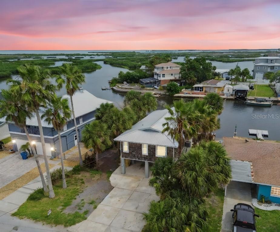 3285 Minnow Creek Dr., Hernando Beach, FL 34607