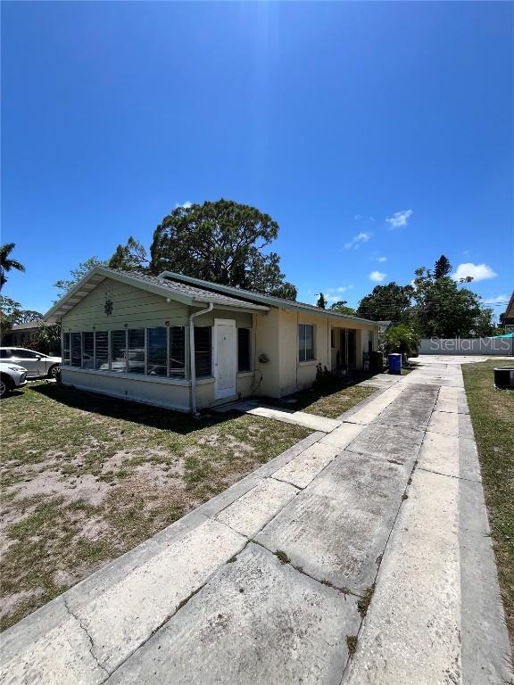 1708 28th St., Bradenton, FL 34205