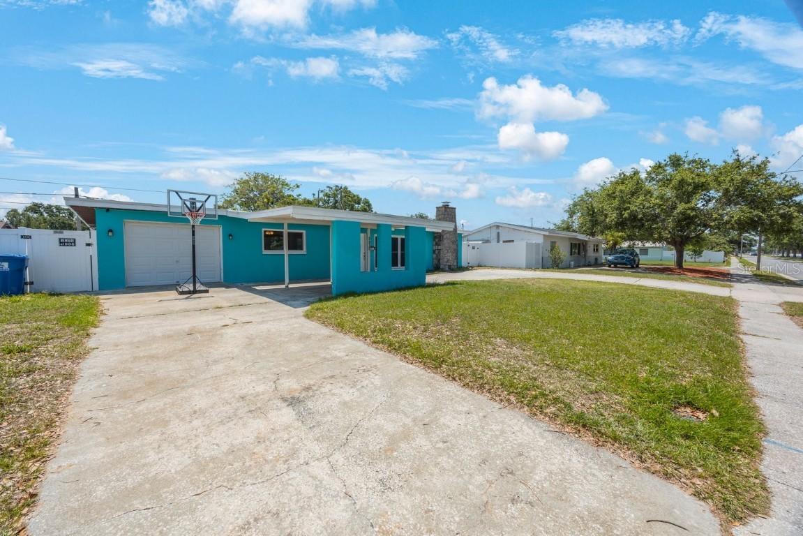 3215 58th St., St Petersburg, FL 33710