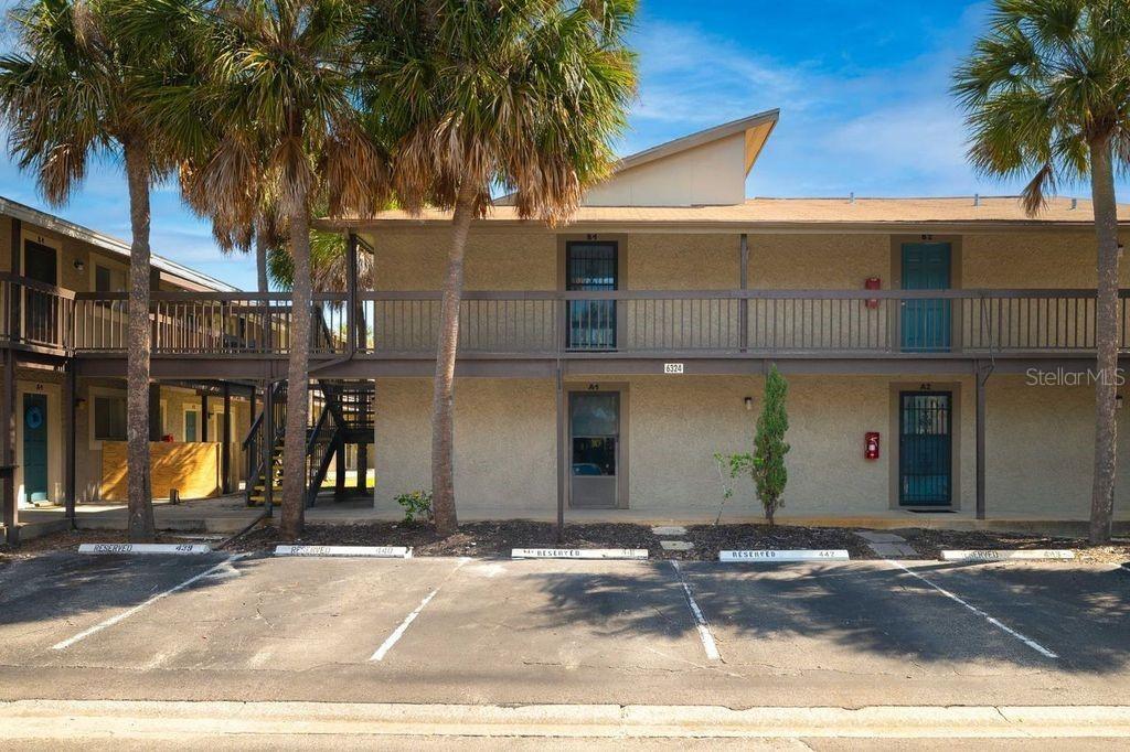 6324 Newtown Cir. #24B1, Tampa, FL 33615