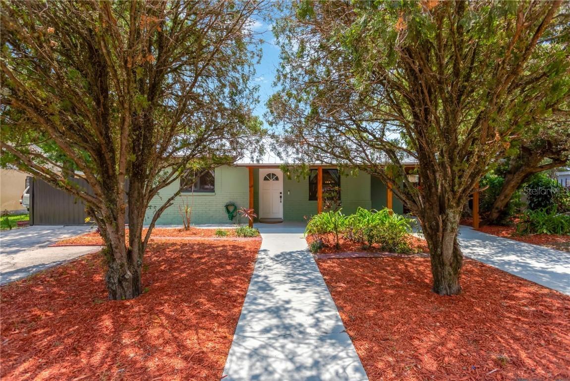 2303 E Osborne Ave., Tampa, FL 33610
