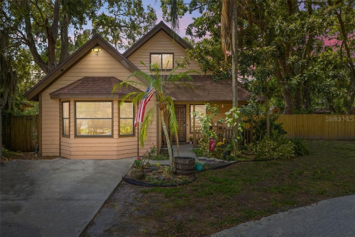 717 E 137th Ave., Tampa, FL 33613