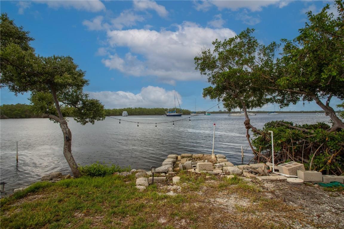 3312 W Shell Point Rd., Ruskin, FL 33570