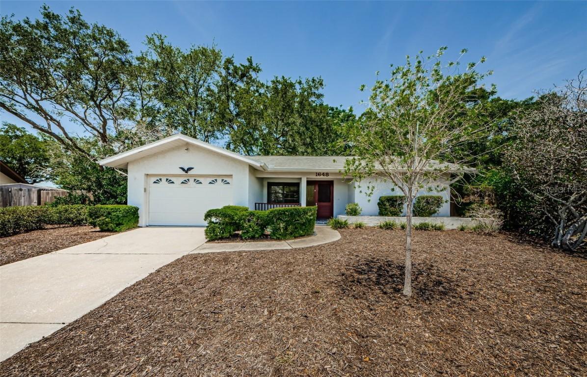 1648 Concord St., Dunedin, FL 34698