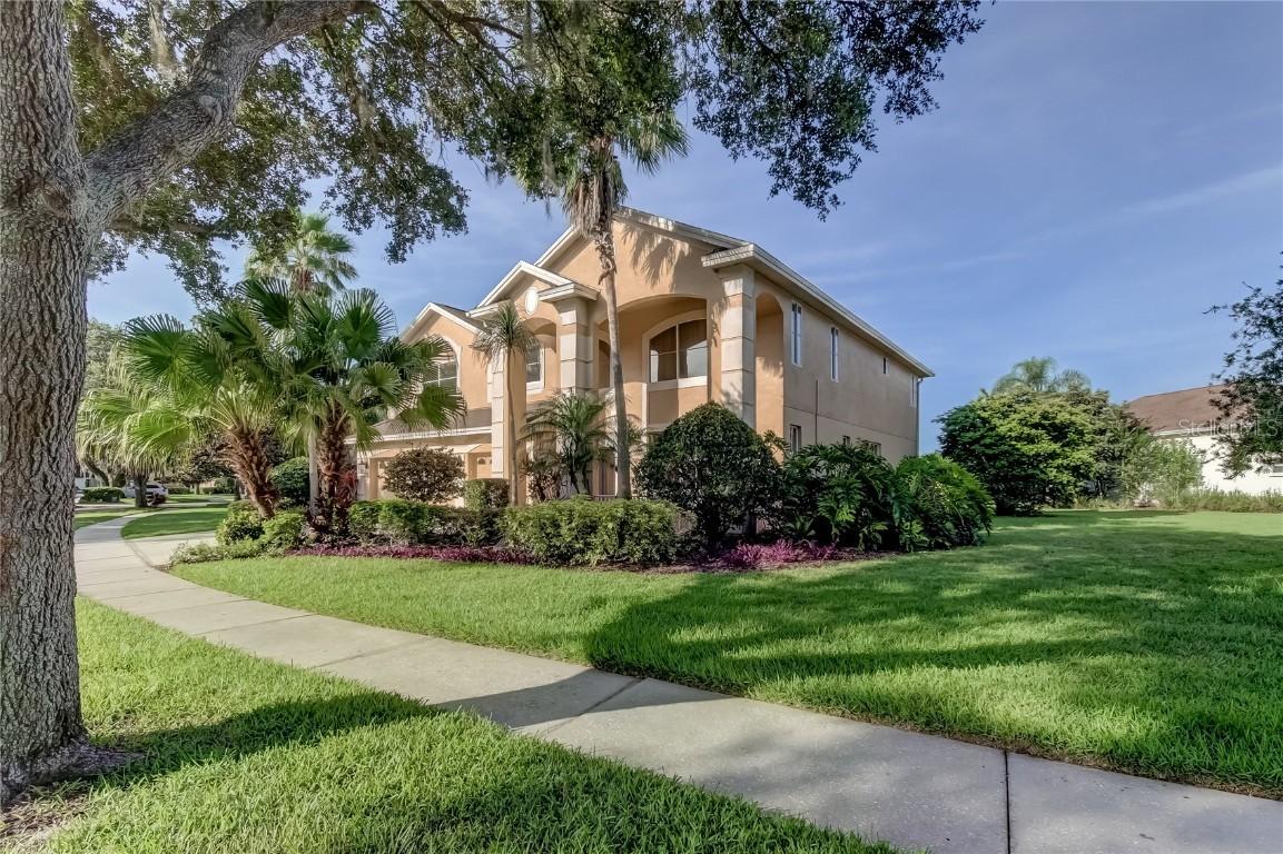 3322 Cypress Landing Dr., Valrico, FL 33596