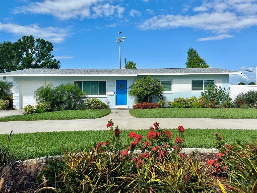3701 Manatee Dr., St Petersburg, FL 33705