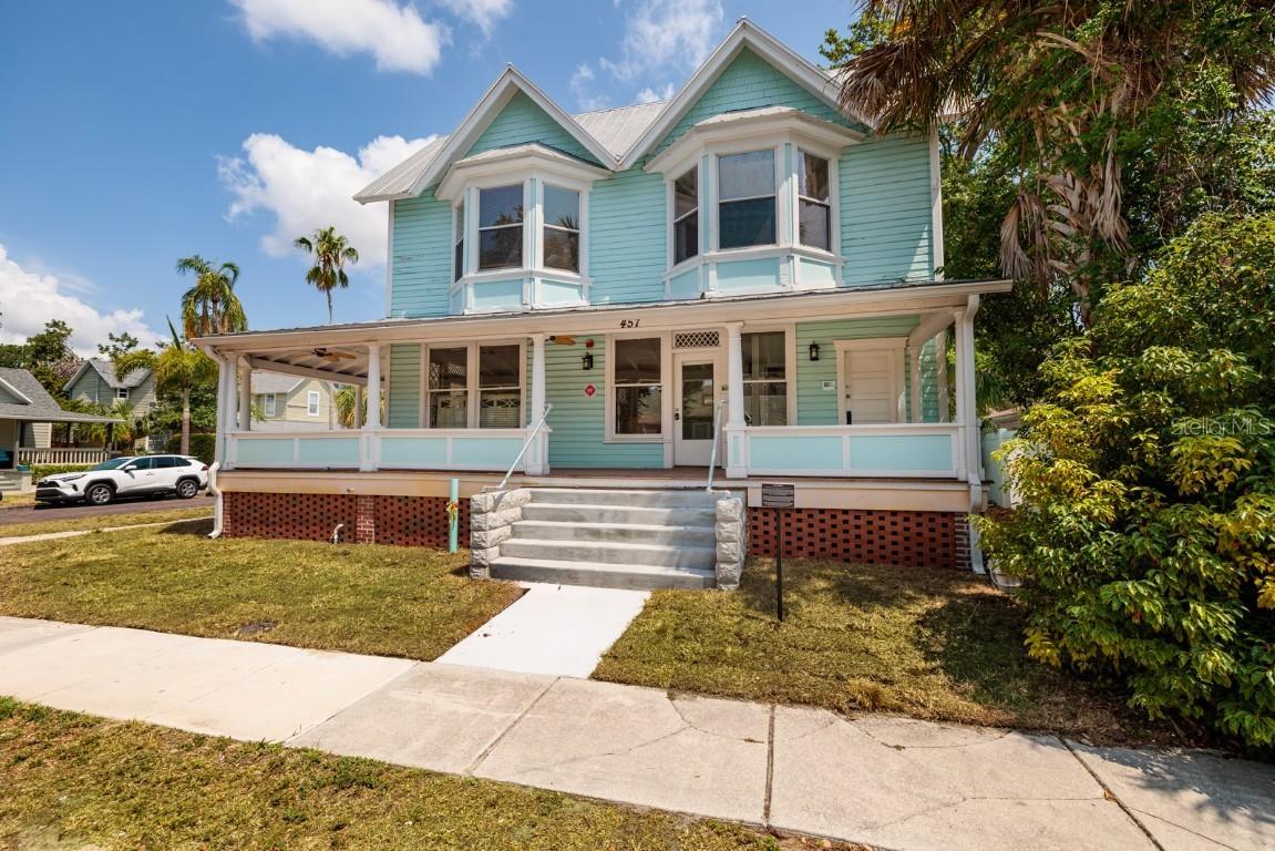 457 8th Ave., St Petersburg, FL 33701