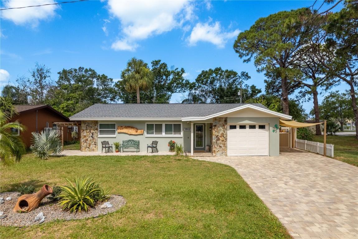 2048 Douglas Ave., Dunedin, FL 34698